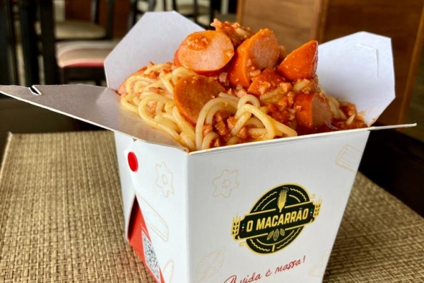 O Macarrão ao molho sugo